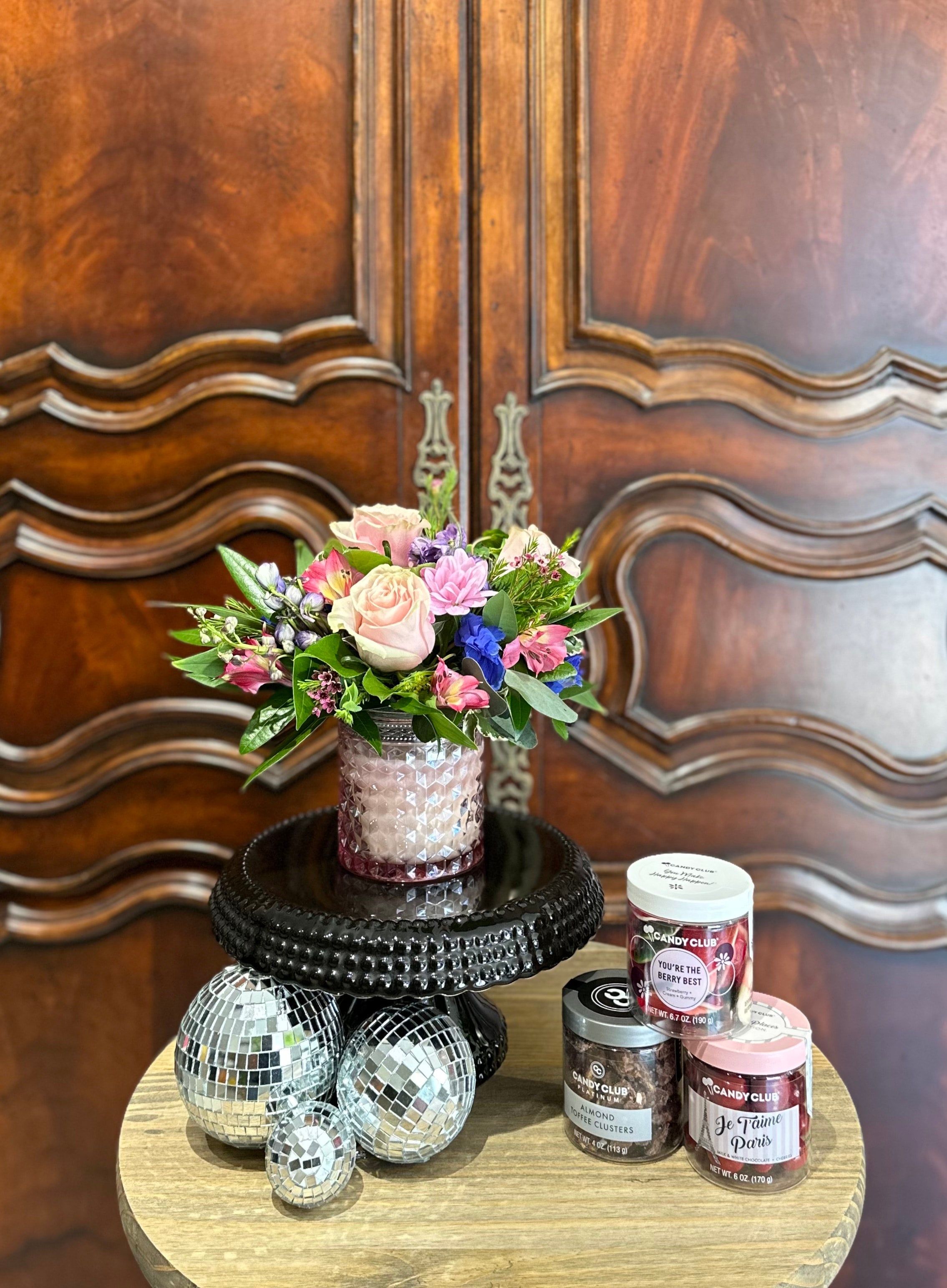 Candles JoAnn's on 5th Flowers